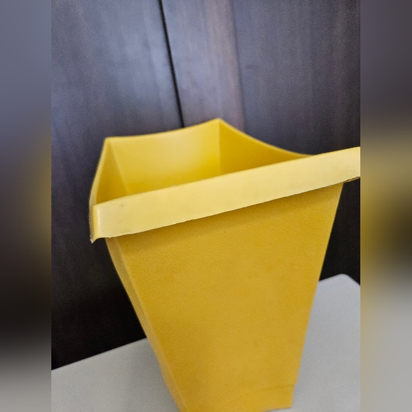 Lustro Ware Vintage MCM Retro Plastic Waste Basket Garbage Trash Bin Marigold - Picture 13 of 13